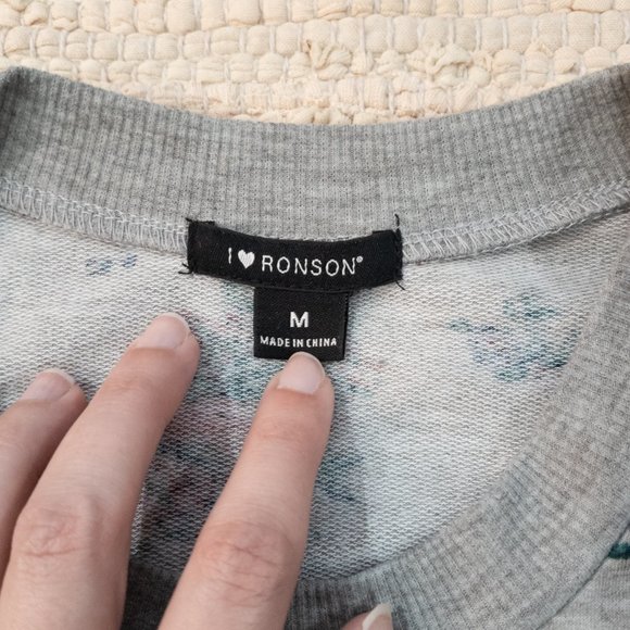 I Heart Ronson Grey Floral Crewneck Sweatshirt in Size M - Picture 8 of 9